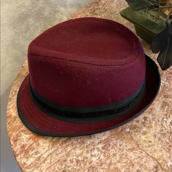 Scala Pronto Burgundy Fedora Hat with Black Band - Picture 5 of 6